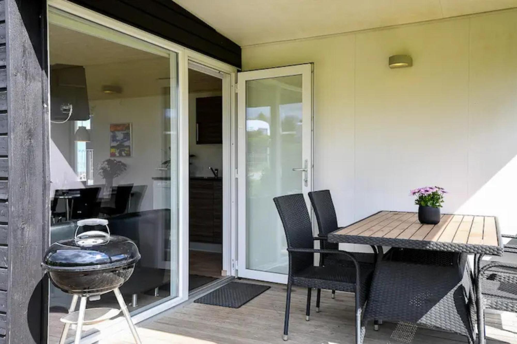 First Camp Skovlund Camping & Cottages Båring Esterno foto