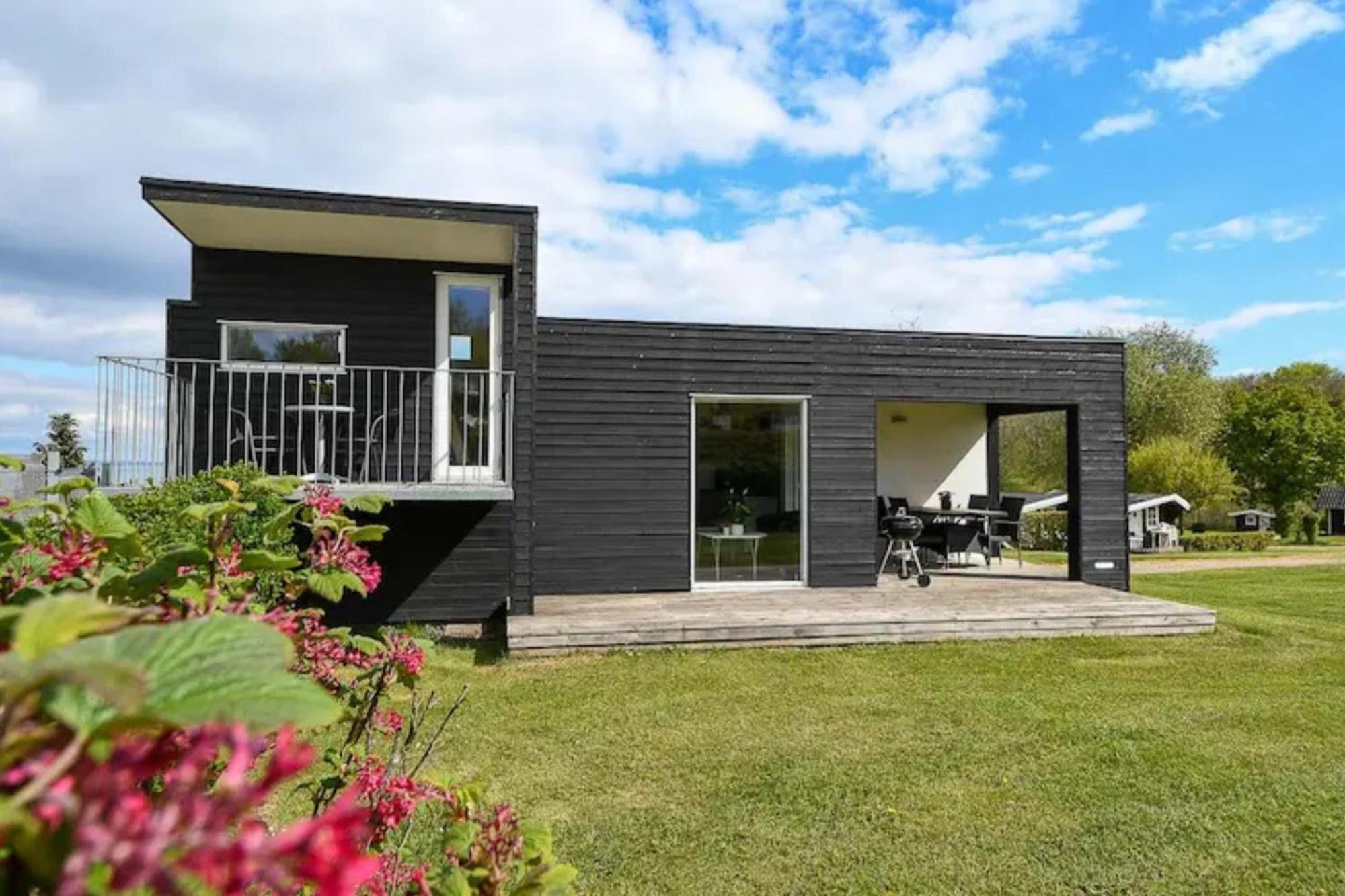 First Camp Skovlund Camping & Cottages Båring Esterno foto